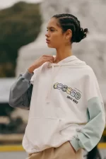 E90b4d 16a5838d96704afb9e174db4fd2523ebmv2 2.webp