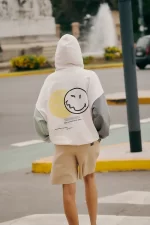 E90b4d 30f3df9b652445eda189a12a2fe1a29dmv2 2.webp