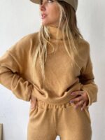 Polera oversize de lanilla morley frizado camel1 c482e12d0a0efc99f716495137838338 640 0 4.jpg