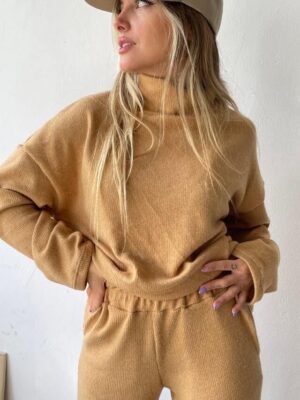 Polera oversize de lanilla morley frizado camel1 c482e12d0a0efc99f716495137838338 640 0 4.jpg