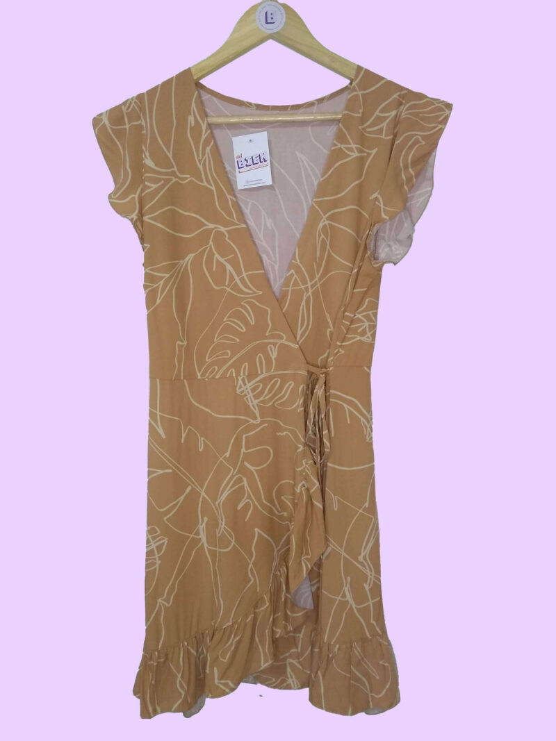 Vestido scream camel 1 scaled 2.jpg
